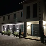 Konukevi Villa7 Balaton 4*