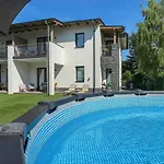 Konukevi Villa7 Balaton 4*