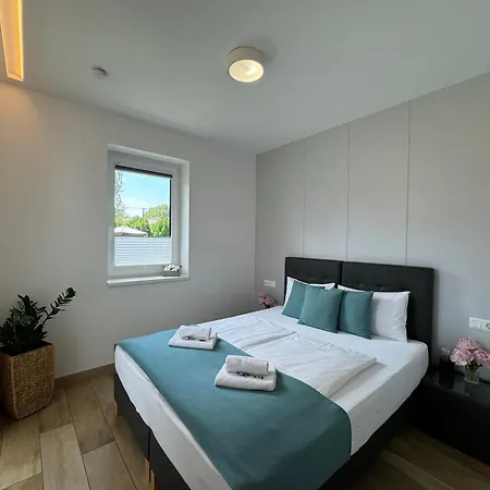 Villa7 Balaton Pensiune