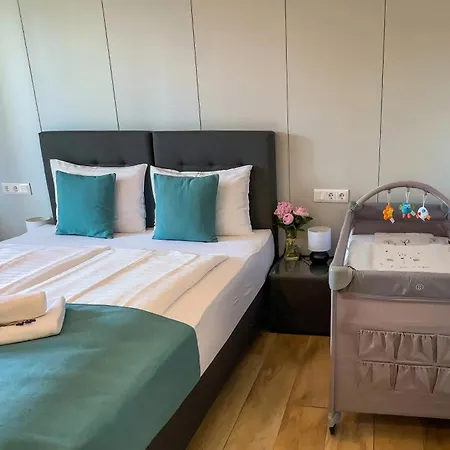 Villa7 Balaton 4*