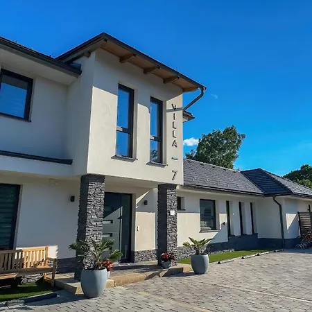 Villa7 Balaton Gæstehus 4*