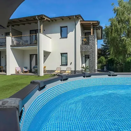 Gæstehus Villa7 Balaton 4*