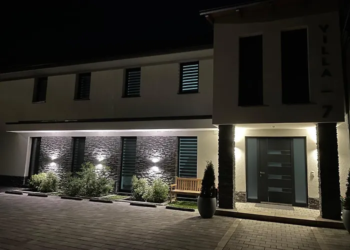 Villa7 Balaton Гостевой дом Альшоэрш