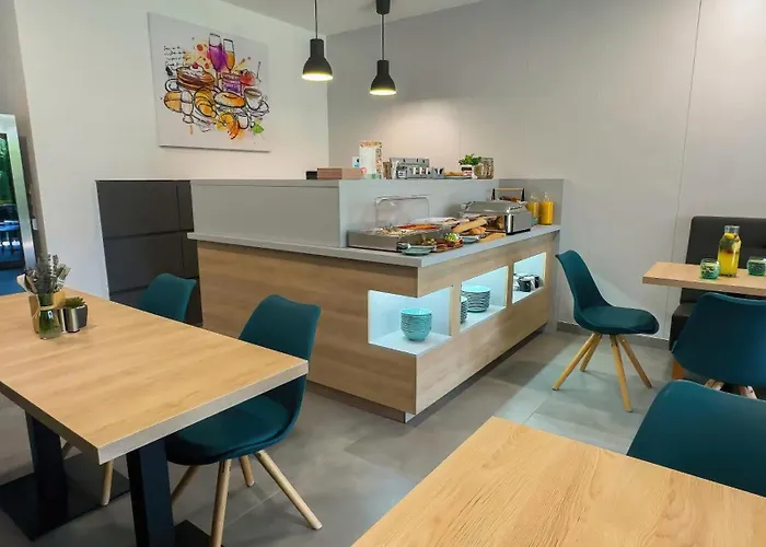 Villa7 Balaton Гостевой дом Альшоэрш